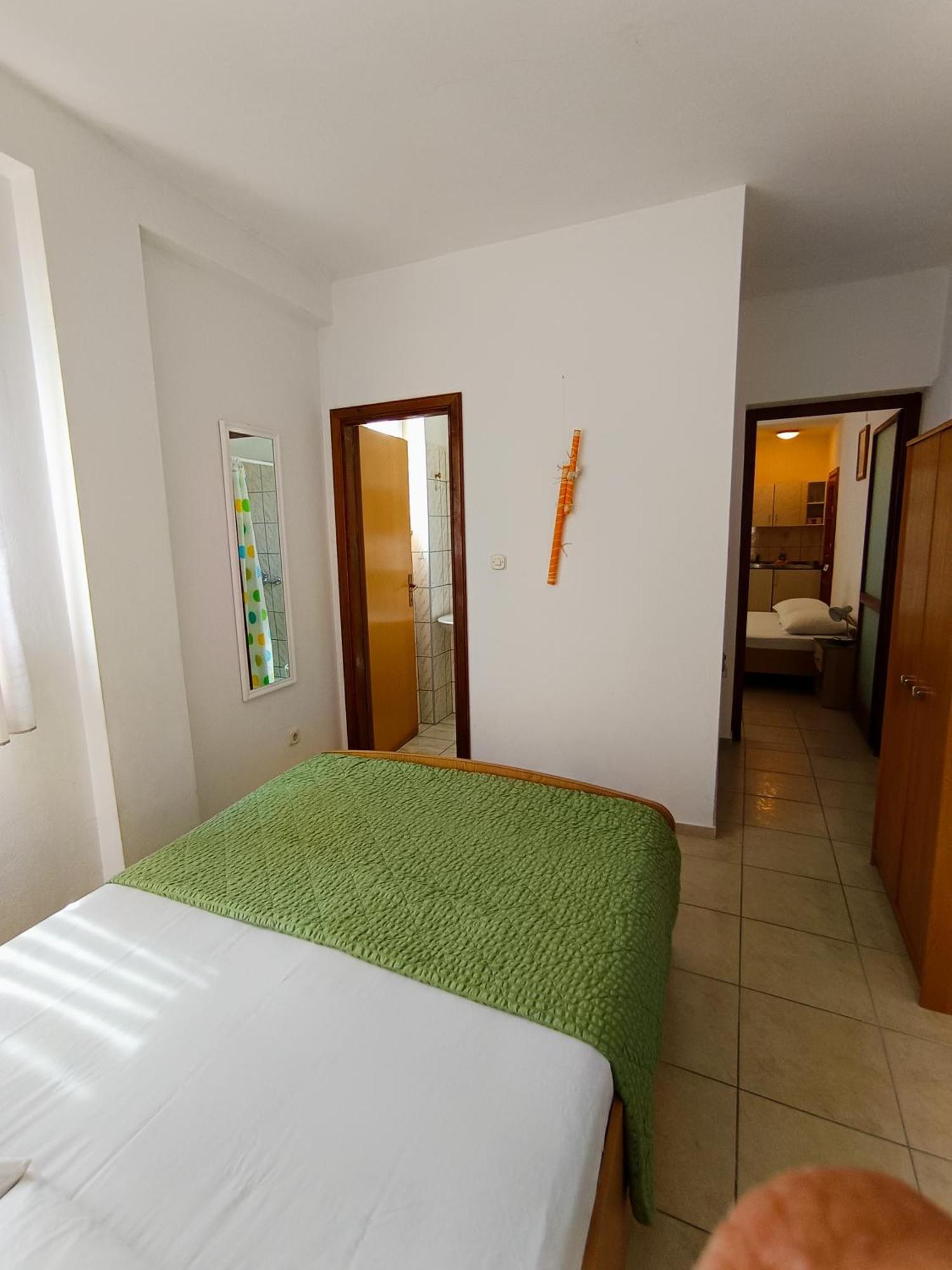Studio Apartmani Marinella Baška Voda Rum bild