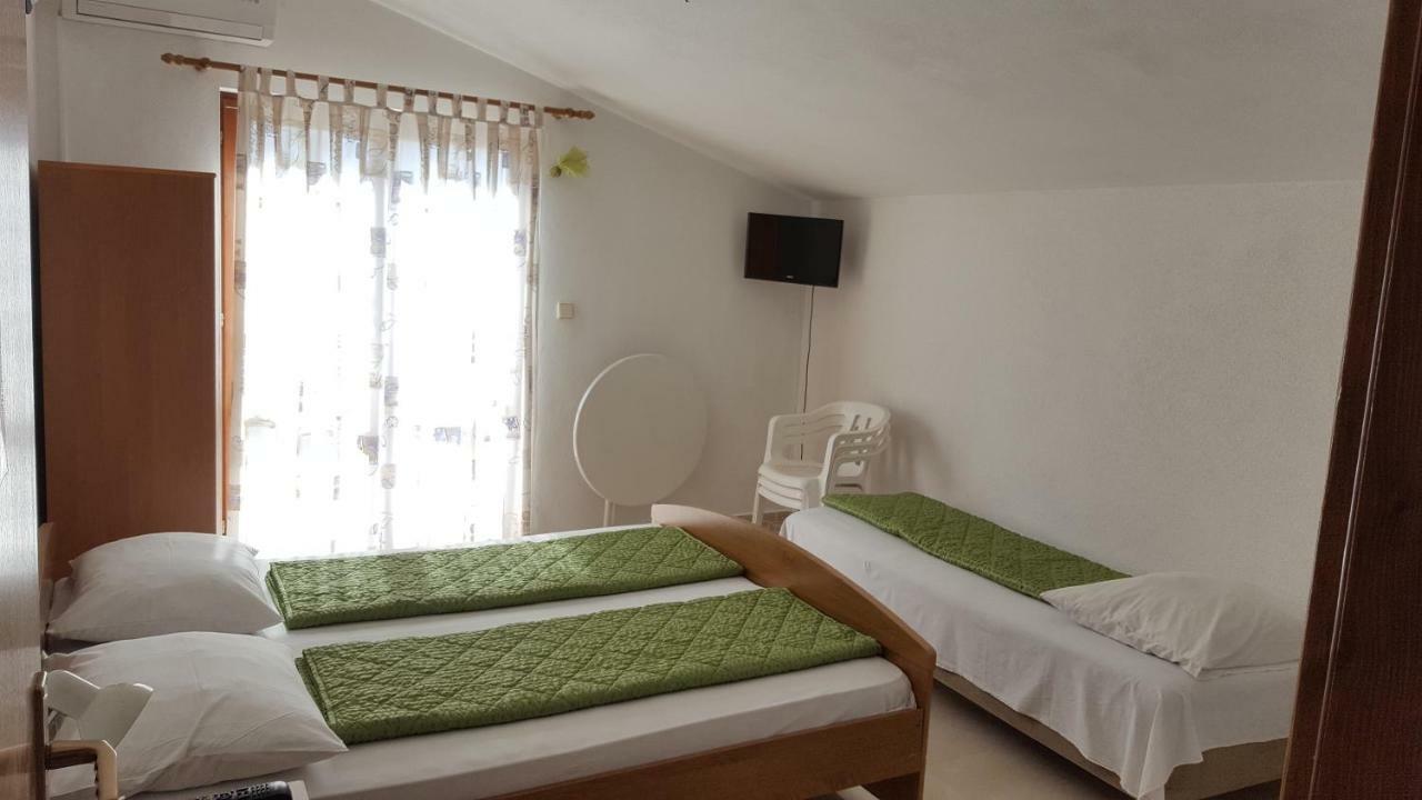 Studio Apartmani Marinella Baška Voda Exteriör bild